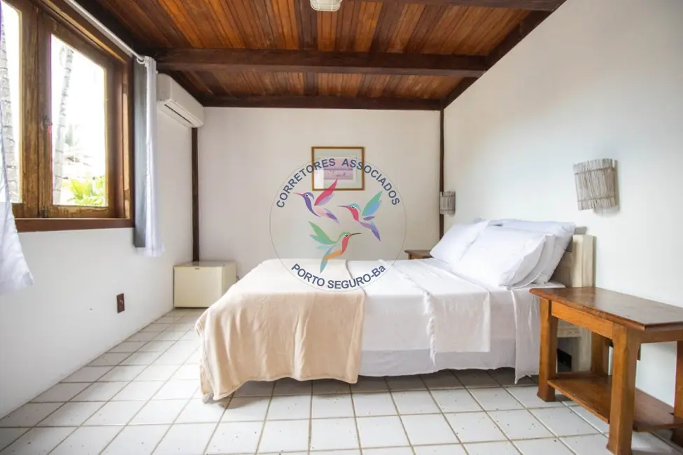 Foto 6 de Casa com 4 quartos à venda, 374m2 em Porto Seguro - BA