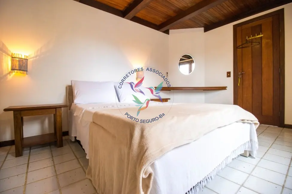 Foto 5 de Casa com 4 quartos à venda, 374m2 em Porto Seguro - BA
