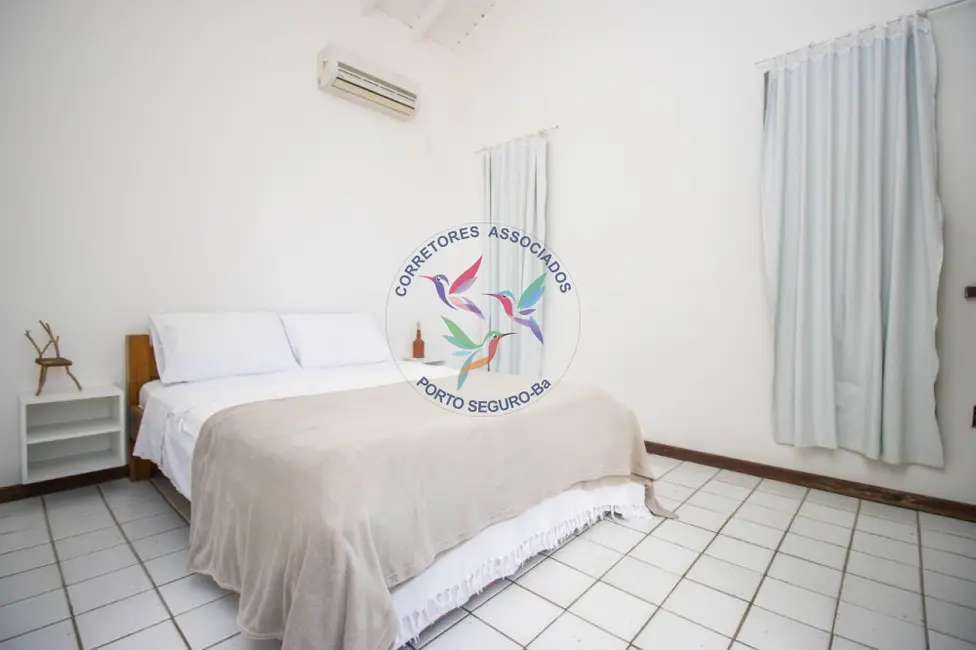 Foto 4 de Casa com 4 quartos à venda, 374m2 em Porto Seguro - BA