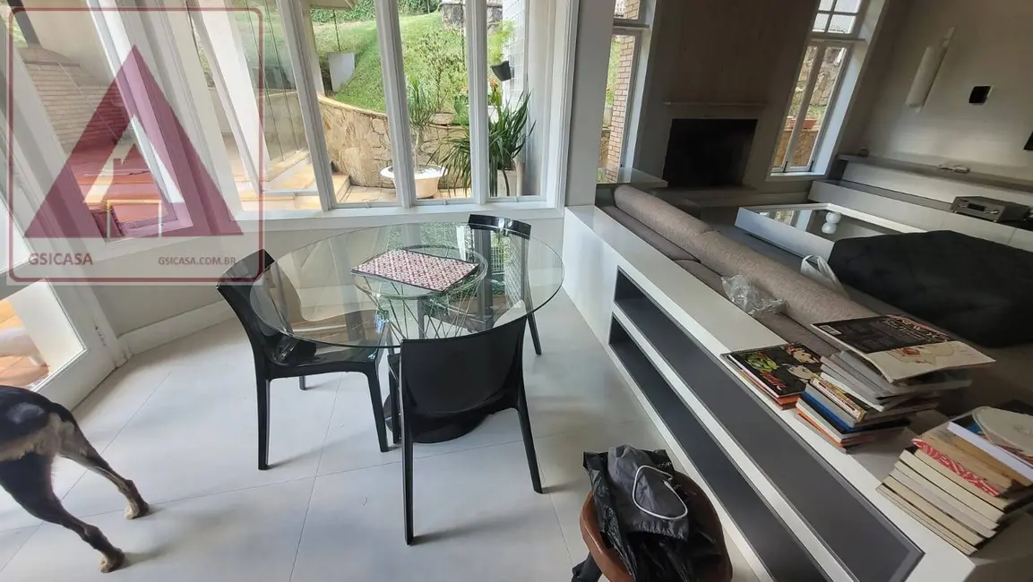 Foto 9 de Casa com 5 quartos para alugar, 667m2 em Altos de São Fernando, Jandira - SP