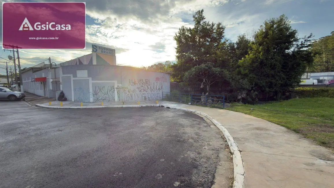 Foto 2 de Armazém / Galpão à venda, 960m2 em Parque Ipê, São Paulo - SP