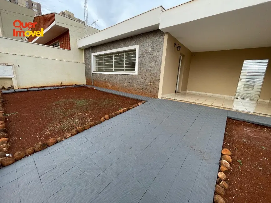Casa com 3 quartos à venda, 177m2 em Jardim Paulista, Ribeirao Preto - SP - imagem 2 Foto 2 de Casa com 3 quartos à venda, 177m2 em Jardim Paulista, Ribeirao Preto - SP