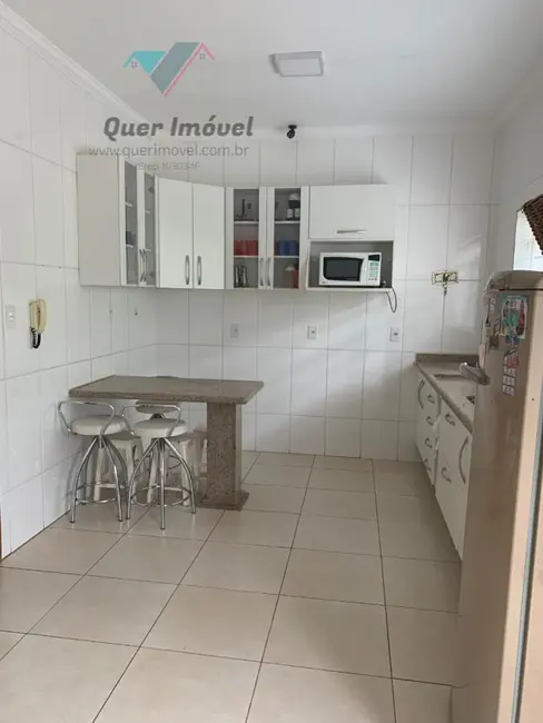 Casa com 3 quartos à venda, 240m2 em Jardim Irajá, Ribeirao Preto - SP - imagem 5 Foto 5 de Casa com 3 quartos à venda, 240m2 em Jardim Irajá, Ribeirao Preto - SP