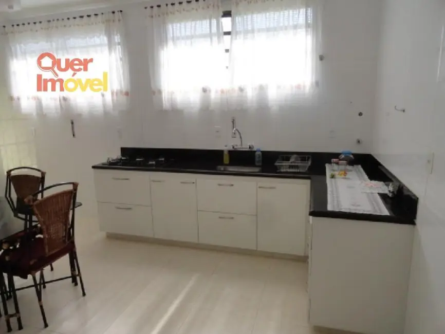 Casa com 3 quartos à venda, 152m2 em Jardim Irajá, Ribeirao Preto - SP - imagem 4 Foto 4 de Casa com 3 quartos à venda, 152m2 em Jardim Irajá, Ribeirao Preto - SP