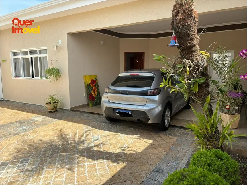 Casa com 3 quartos à venda, 200m2 em Residencial e Comercial Palmares, Ribeirao Preto - SP - imagem 2 Foto 2 de Casa com 3 quartos à venda, 200m2 em Residencial e Comercial Palmares, Ribeirao Preto - SP