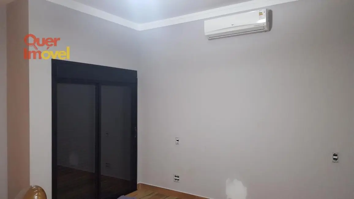Chácara com 4 quartos à venda, 450m2 em Sítio São Bento 2, Ribeirao Preto - SP - imagem 5 Foto 5 de Chácara com 4 quartos à venda, 450m2 em Sítio São Bento 2, Ribeirao Preto - SP