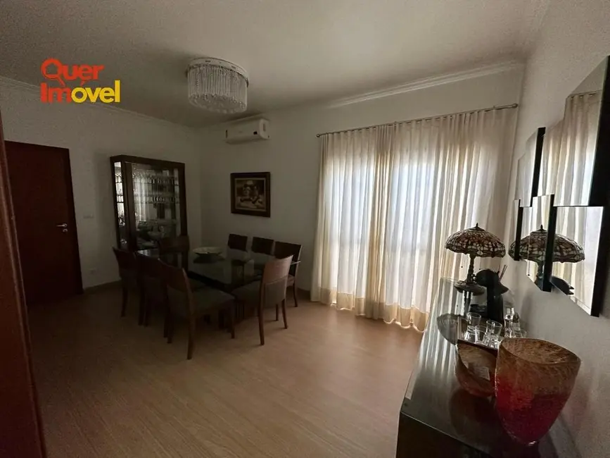 Foto 4 de Casa com 3 quartos à venda, 179m2 em Cravinhos - SP