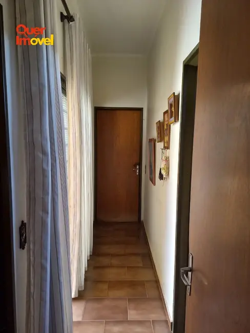 Casa com 3 quartos à venda, 204m2 em Parque dos Bandeirantes, Ribeirao Preto - SP - imagem 8 Foto 8 de Casa com 3 quartos à venda, 204m2 em Parque dos Bandeirantes, Ribeirao Preto - SP