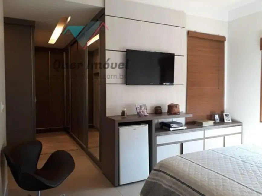 Casa de Condomínio com 3 quartos à venda, 254m2 em Condomínio Pitangueiras, Ribeirao Preto - SP - imagem 8 Foto 8 de Casa de Condomínio com 3 quartos à venda, 254m2 em Condomínio Pitangueiras, Ribeirao Preto - SP