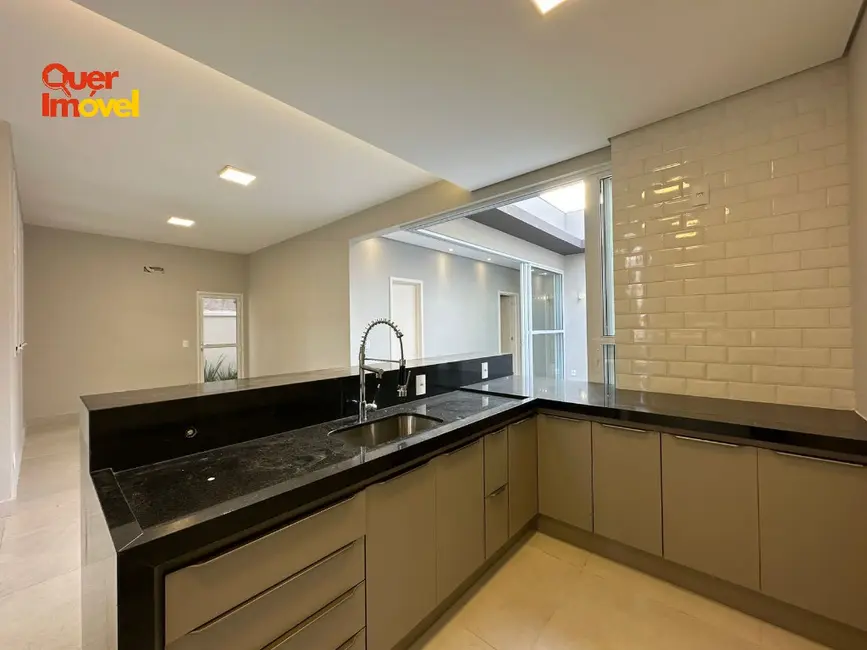 Casa de Condomínio com 3 quartos à venda, 145m2 em Ribeirao Preto - SP - imagem 7 Foto 7 de Casa de Condomínio com 3 quartos à venda, 145m2 em Ribeirao Preto - SP