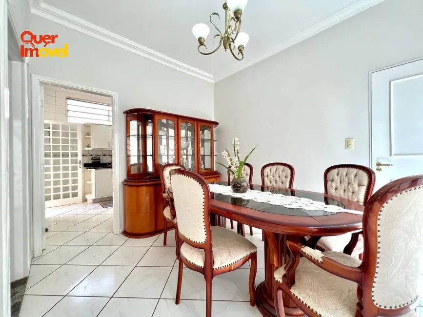 Casa com 4 quartos à venda, 220m2 em Ipiranga, Ribeirao Preto - SP - imagem 5 Foto 5 de Casa com 4 quartos à venda, 220m2 em Ipiranga, Ribeirao Preto - SP