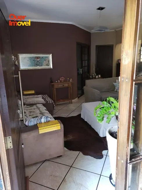 Casa com 4 quartos à venda e para alugar, 240m2 em Alto da Boa Vista, Ribeirao Preto - SP - imagem 9 Foto 9 de Casa com 4 quartos à venda e para alugar, 240m2 em Alto da Boa Vista, Ribeirao Preto - SP