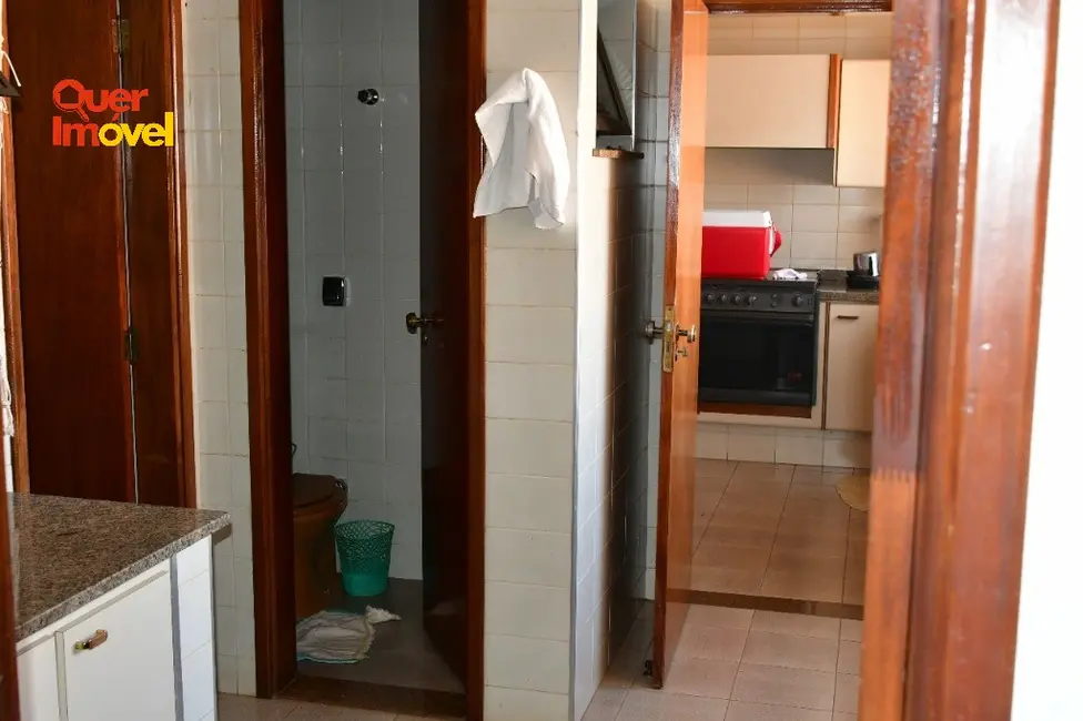 Apartamento com 4 quartos à venda, 215m2 em Centro, Ribeirao Preto - SP - imagem 9 Foto 9 de Apartamento com 4 quartos à venda, 215m2 em Centro, Ribeirao Preto - SP