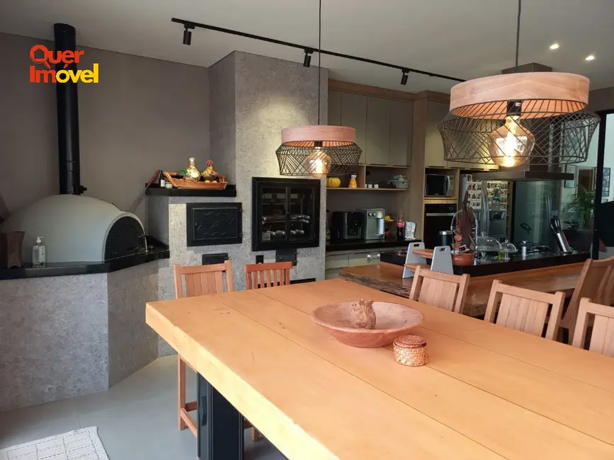 Casa com 3 quartos à venda, 230m2 em City Ribeirão, Ribeirao Preto - SP - imagem 6 Foto 6 de Casa com 3 quartos à venda, 230m2 em City Ribeirão, Ribeirao Preto - SP