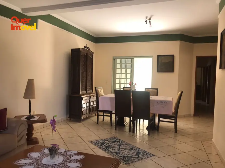 Foto 3 de Casa com 3 quartos à venda, 136m2 em Residencial e Comercial Palmares, Ribeirao Preto - SP