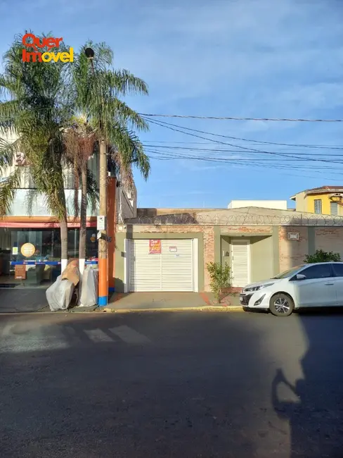 Foto 2 de Casa com 3 quartos à venda e para alugar, 150m2 em Jardim São Luiz, Ribeirao Preto - SP
