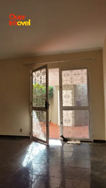 Casa com 3 quartos à venda e para alugar, 150m2 em Jardim São Luiz, Ribeirao Preto - SP - imagem 7 Foto 7 de Casa com 3 quartos à venda e para alugar, 150m2 em Jardim São Luiz, Ribeirao Preto - SP