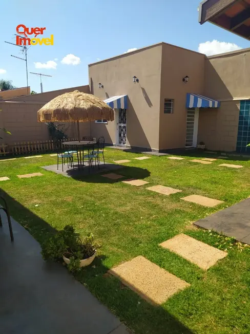 Casa com 4 quartos à venda, 180m2 em Parque Residencial Lagoinha, Ribeirao Preto - SP - imagem 6 Foto 6 de Casa com 4 quartos à venda, 180m2 em Parque Residencial Lagoinha, Ribeirao Preto - SP