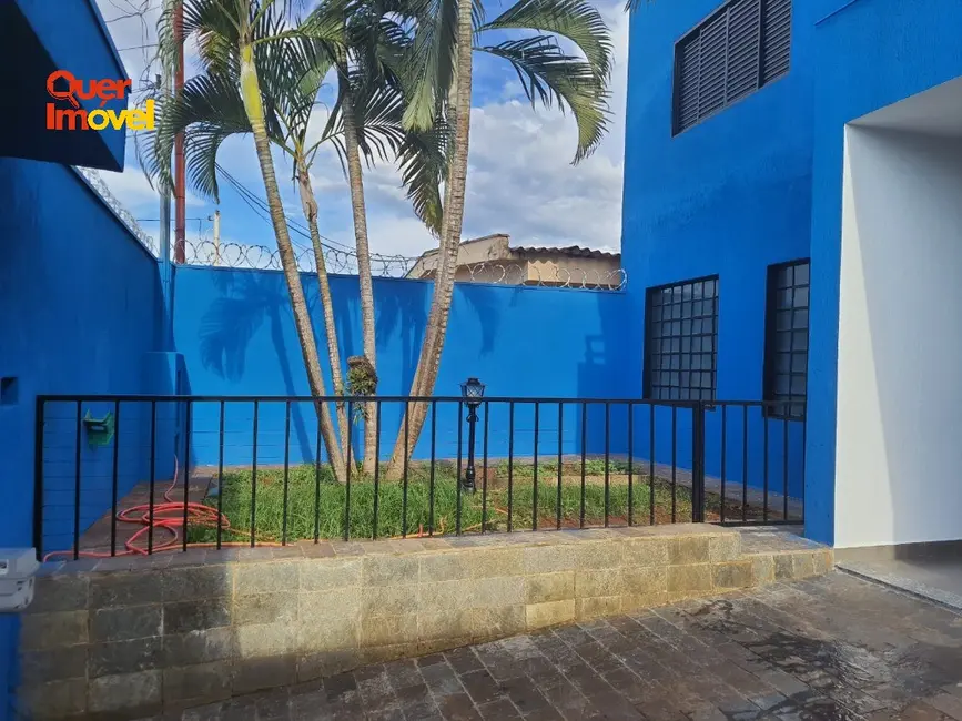 Foto 2 de Casa com 5 quartos à venda, 250m2 em Residencial e Comercial Palmares, Ribeirao Preto - SP
