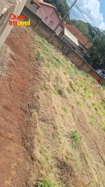 Terreno / Lote à venda, 1680m2 em Centro, Cravinhos - SP - imagem 4 Foto 4 de Terreno / Lote à venda, 1680m2 em Centro, Cravinhos - SP