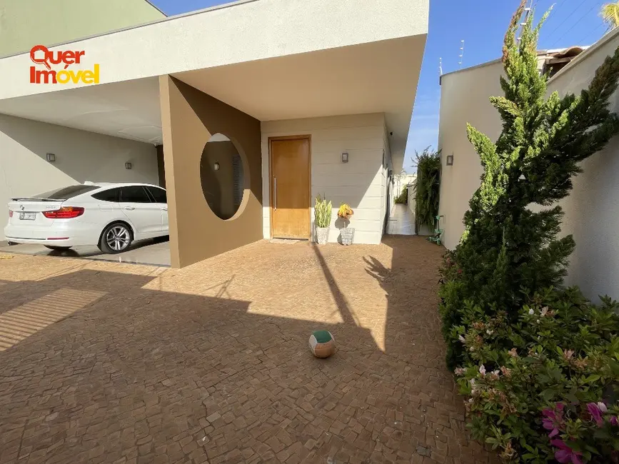 Foto 2 de Casa com 3 quartos à venda, 300m2 em Jardim Anhangüera, Ribeirao Preto - SP
