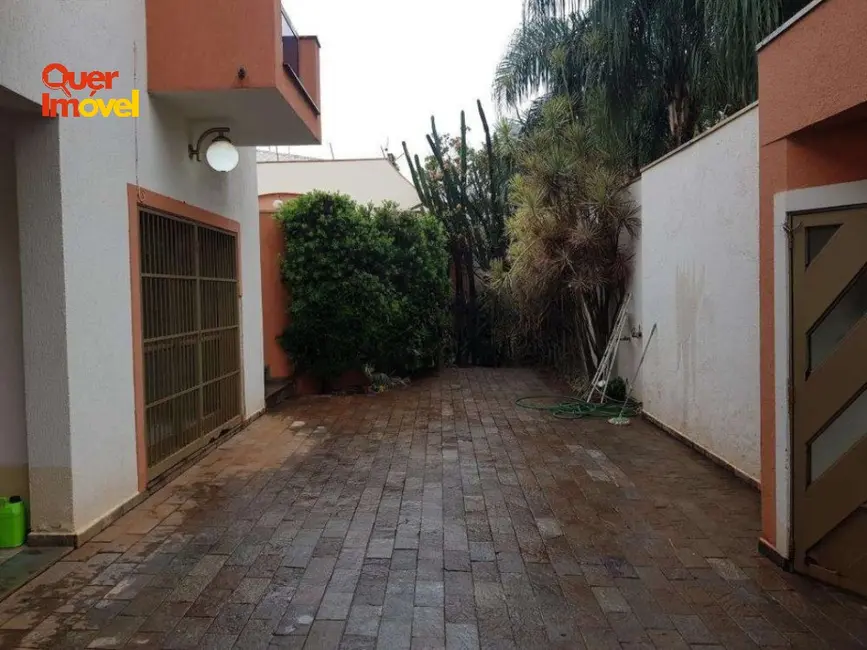 Casa com 4 quartos à venda e para alugar, 271m2 em Jardim São Luiz, Ribeirao Preto - SP - imagem 5 Foto 5 de Casa com 4 quartos à venda e para alugar, 271m2 em Jardim São Luiz, Ribeirao Preto - SP