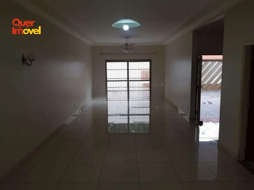 Casa com 4 quartos à venda e para alugar, 271m2 em Jardim São Luiz, Ribeirao Preto - SP - imagem 7 Foto 7 de Casa com 4 quartos à venda e para alugar, 271m2 em Jardim São Luiz, Ribeirao Preto - SP