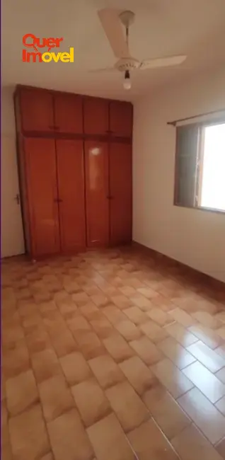 Casa com 3 quartos à venda, 172m2 em Independência, Ribeirao Preto - SP - imagem 8 Foto 8 de Casa com 3 quartos à venda, 172m2 em Independência, Ribeirao Preto - SP