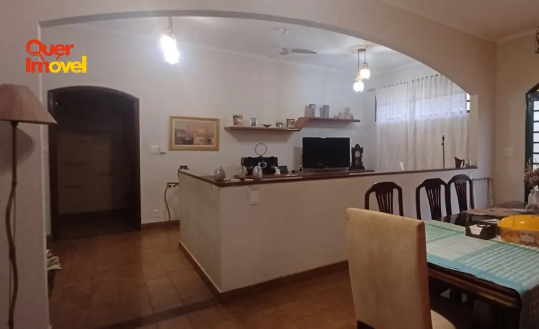 Casa com 3 quartos à venda, 220m2 em Parque Residencial Lagoinha, Ribeirao Preto - SP - imagem 7 Foto 7 de Casa com 3 quartos à venda, 220m2 em Parque Residencial Lagoinha, Ribeirao Preto - SP