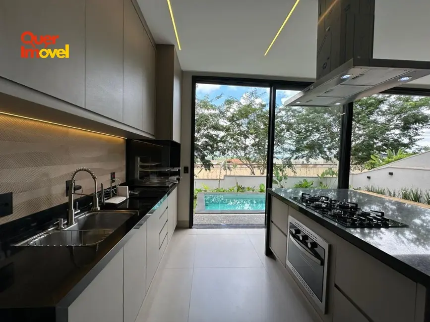 Casa de Condomínio com 4 quartos à venda, 261m2 em Vila do Golf, Ribeirao Preto - SP - imagem 9 Foto 9 de Casa de Condomínio com 4 quartos à venda, 261m2 em Vila do Golf, Ribeirao Preto - SP