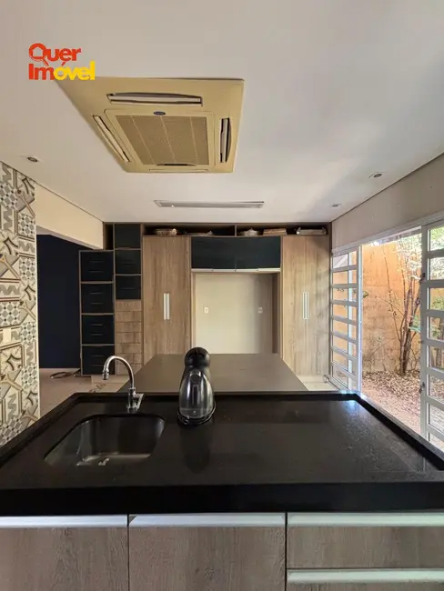 Casa de Condomínio com 2 quartos à venda, 130m2 em Vila do Golf, Ribeirao Preto - SP - imagem 1 Foto 1 de Casa de Condomínio com 2 quartos à venda, 130m2 em Vila do Golf, Ribeirao Preto - SP