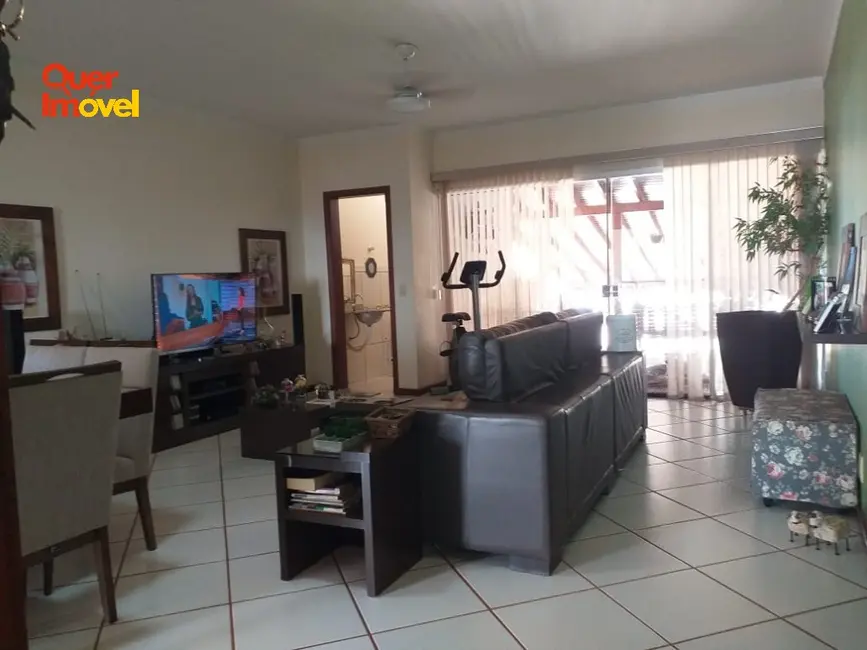 Foto 2 de Casa com 3 quartos para alugar, 160m2 em Parque dos Lagos, Ribeirao Preto - SP