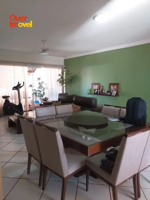 Foto 3 de Casa com 3 quartos para alugar, 160m2 em Parque dos Lagos, Ribeirao Preto - SP