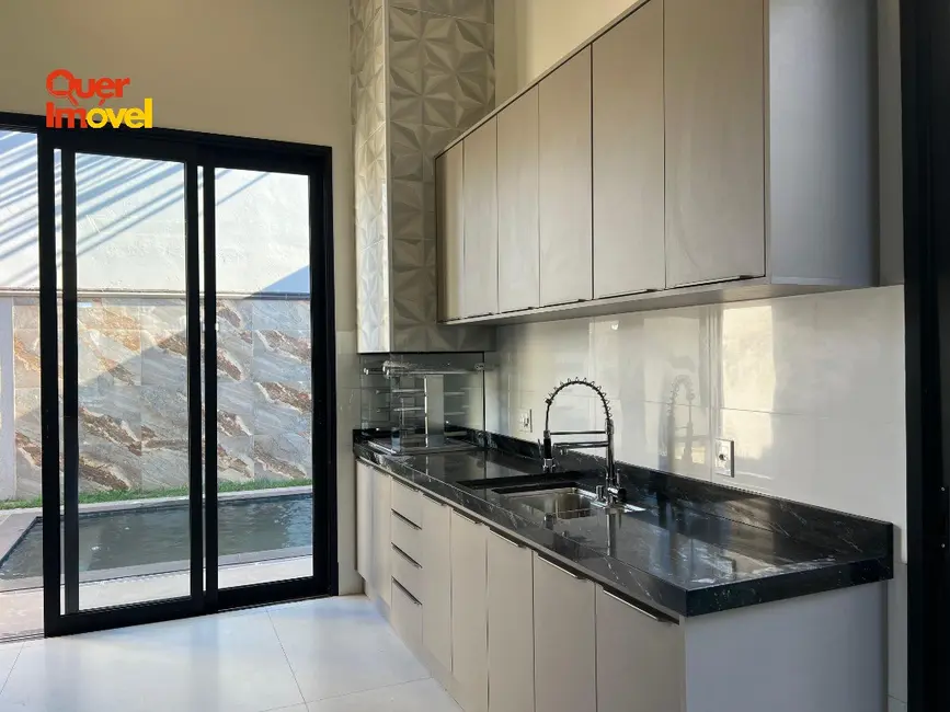 Casa de Condomínio com 3 quartos à venda, 196m2 em Vila do Golf, Ribeirao Preto - SP - imagem 3 Foto 3 de Casa de Condomínio com 3 quartos à venda, 196m2 em Vila do Golf, Ribeirao Preto - SP