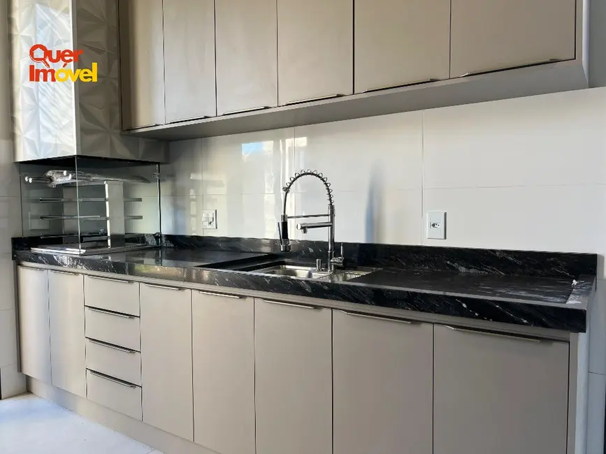 Casa de Condomínio com 3 quartos à venda, 196m2 em Vila do Golf, Ribeirao Preto - SP - imagem 2 Foto 2 de Casa de Condomínio com 3 quartos à venda, 196m2 em Vila do Golf, Ribeirao Preto - SP