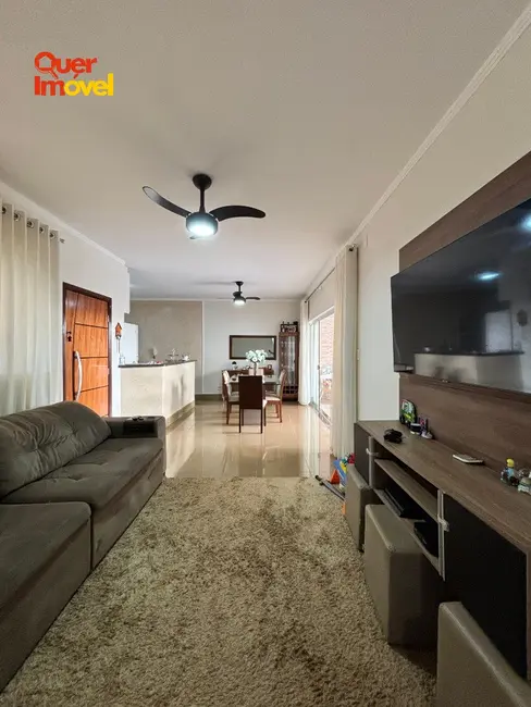 Casa com 3 quartos à venda, 185m2 em Residencial Greenville, Ribeirao Preto - SP - imagem 6 Foto 6 de Casa com 3 quartos à venda, 185m2 em Residencial Greenville, Ribeirao Preto - SP