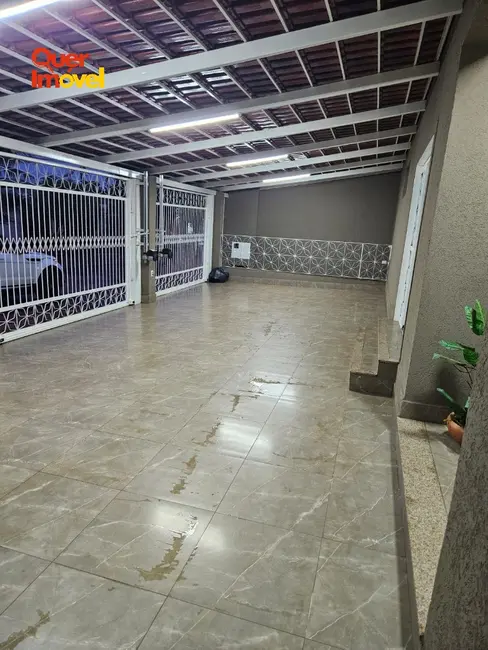 Casa com 3 quartos à venda, 281m2 em Parque Residencial Lagoinha, Ribeirao Preto - SP - imagem 1 Foto 1 de Casa com 3 quartos à venda, 281m2 em Parque Residencial Lagoinha, Ribeirao Preto - SP