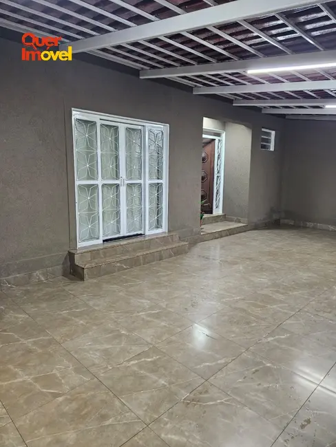 Casa com 3 quartos à venda, 281m2 em Parque Residencial Lagoinha, Ribeirao Preto - SP - imagem 3 Foto 3 de Casa com 3 quartos à venda, 281m2 em Parque Residencial Lagoinha, Ribeirao Preto - SP