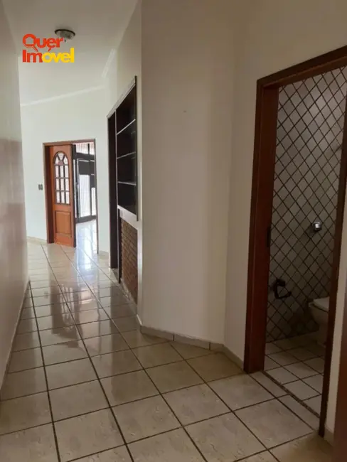Casa com 3 quartos à venda e para alugar, 295m2 em Parque Residencial Cidade Universitária, Ribeirao Preto - SP - imagem 9 Foto 9 de Casa com 3 quartos à venda e para alugar, 295m2 em Parque Residencial Cidade Universitária, Ribeirao Preto - SP