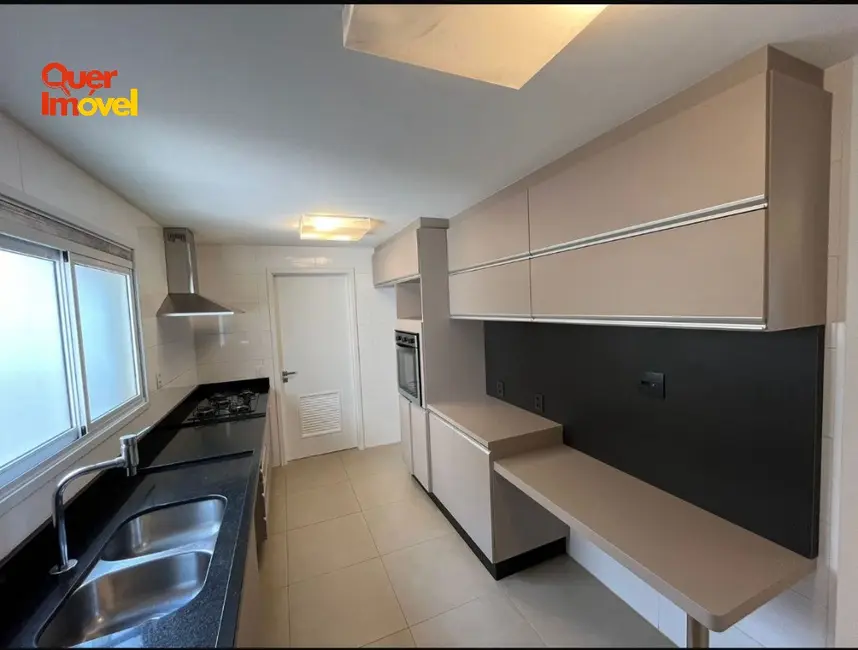 Apartamento com 3 quartos para alugar, 227m2 em Jardim Botânico, Ribeirao Preto - SP - imagem 3 Foto 3 de Apartamento com 3 quartos para alugar, 227m2 em Jardim Botânico, Ribeirao Preto - SP