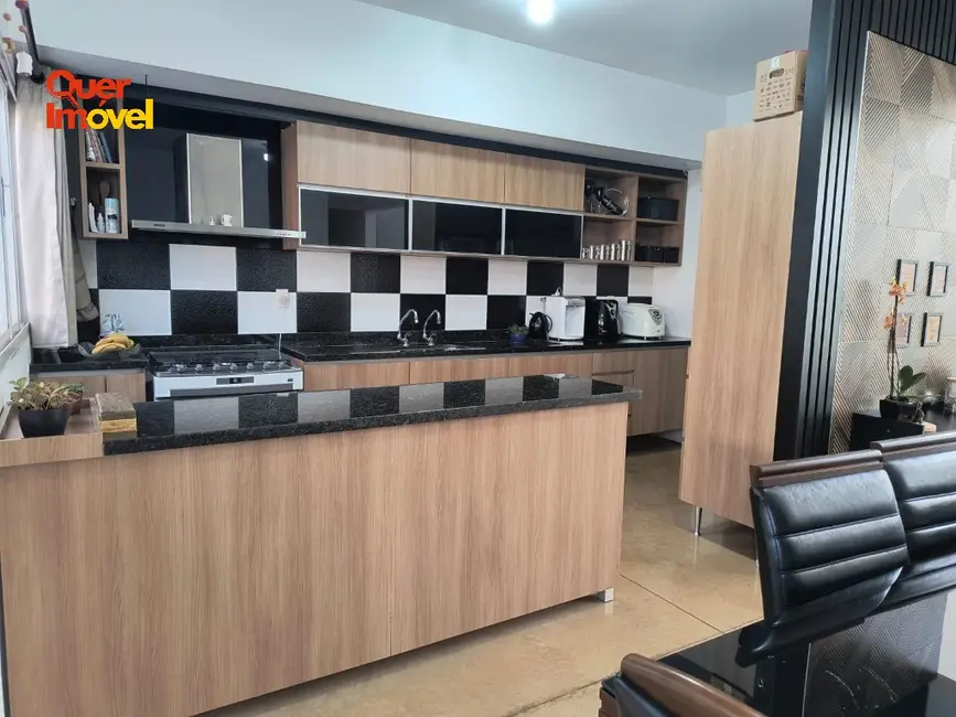 Foto 5 de Casa com 3 quartos à venda, 318m2 em Parque Residencial Cidade Universitária, Ribeirao Preto - SP