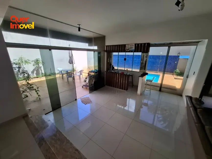 Casa com 5 quartos para alugar, 238m2 em Jardim Recreio, Ribeirao Preto - SP - imagem 3 Foto 3 de Casa com 5 quartos para alugar, 238m2 em Jardim Recreio, Ribeirao Preto - SP