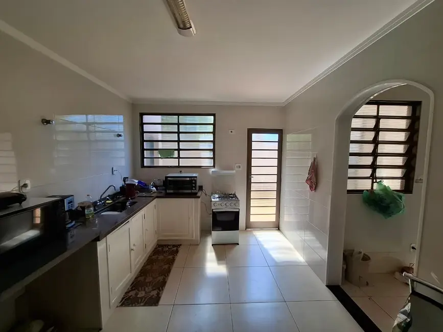 Casa com 5 quartos para alugar, 238m2 em Jardim Recreio, Ribeirao Preto - SP - imagem 9 Foto 9 de Casa com 5 quartos para alugar, 238m2 em Jardim Recreio, Ribeirao Preto - SP