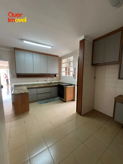Apartamento com 3 quartos à venda, 134m2 em Centro, Ribeirao Preto - SP - imagem 7 Foto 7 de Apartamento com 3 quartos à venda, 134m2 em Centro, Ribeirao Preto - SP
