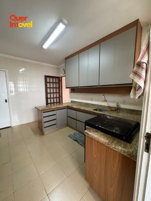 Apartamento com 3 quartos à venda, 134m2 em Centro, Ribeirao Preto - SP - imagem 8 Foto 8 de Apartamento com 3 quartos à venda, 134m2 em Centro, Ribeirao Preto - SP