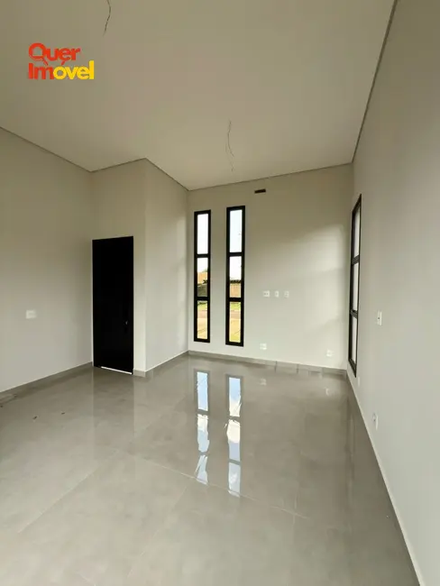 Foto 3 de Casa de Condomínio com 2 quartos à venda, 173m2 em Cravinhos - SP