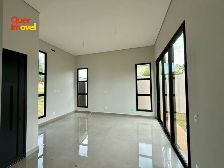 Foto 2 de Casa de Condomínio com 2 quartos à venda, 173m2 em Cravinhos - SP