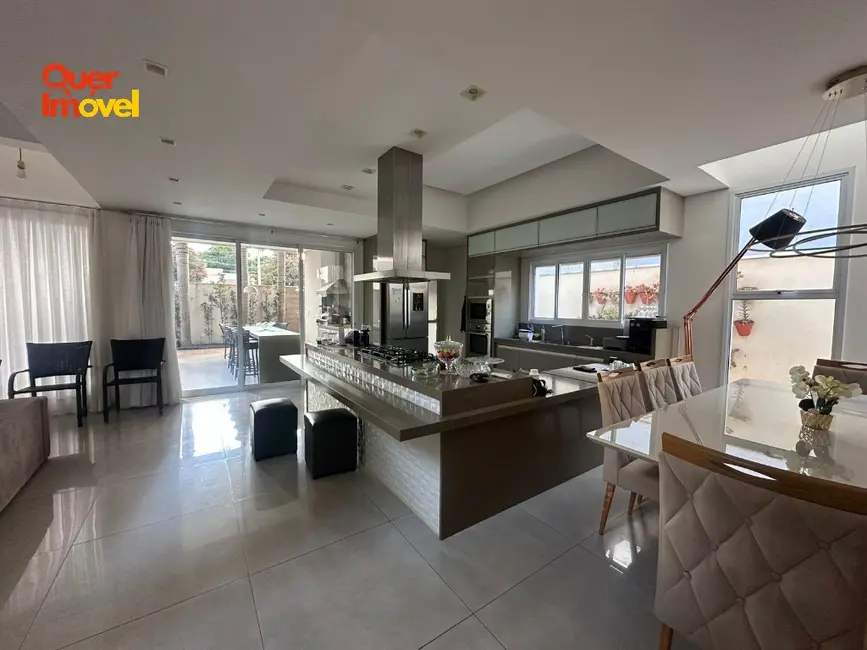 Casa de Condomínio com 3 quartos à venda, 284m2 em Portal da Mata, Ribeirao Preto - SP - imagem 7 Foto 7 de Casa de Condomínio com 3 quartos à venda, 284m2 em Portal da Mata, Ribeirao Preto - SP
