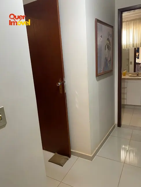 Foto 9 de Apartamento com 3 quartos à venda, 97m2 em Jardim Irajá, Ribeirao Preto - SP