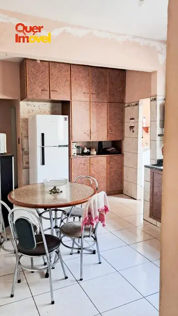 Casa com 3 quartos à venda, 321m2 em Campos Elíseos, Ribeirao Preto - SP - imagem 4 Foto 4 de Casa com 3 quartos à venda, 321m2 em Campos Elíseos, Ribeirao Preto - SP
